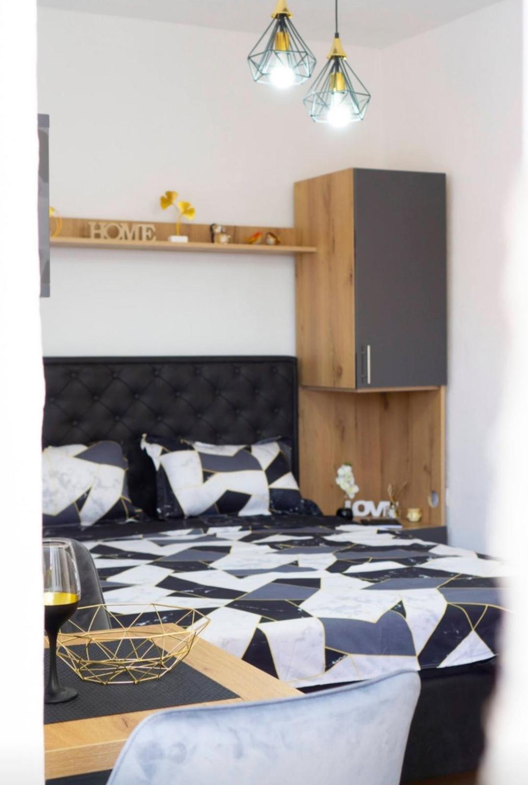 Luxury Apartments Milicevic Требинье Экстерьер фото